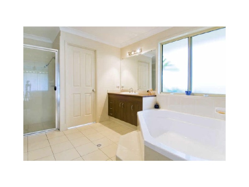 15 Forest Way, Lake Cathie NSW 2445