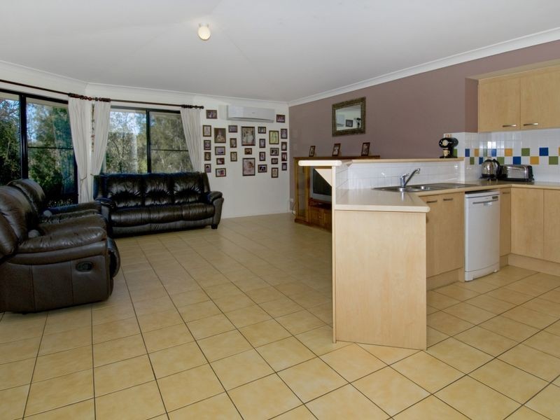 32 Bligh Place, Lake Cathie NSW 2445