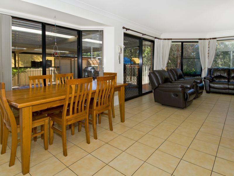 32 Bligh Place, Lake Cathie NSW 2445