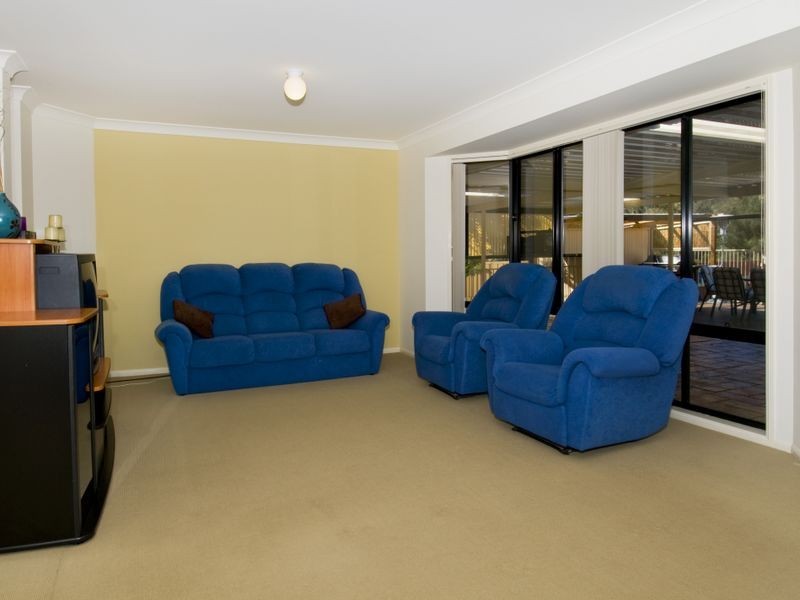 32 Bligh Place, Lake Cathie NSW 2445