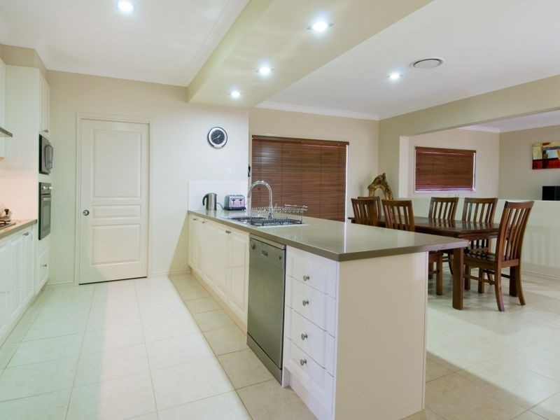 4 Seafarers Close, Bonny Hills NSW 2445