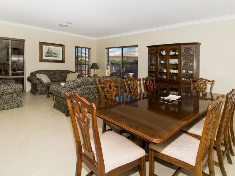 4 Seafarers Close, Bonny Hills NSW 2445