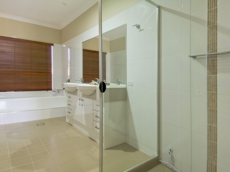 4 Seafarers Close, Bonny Hills NSW 2445