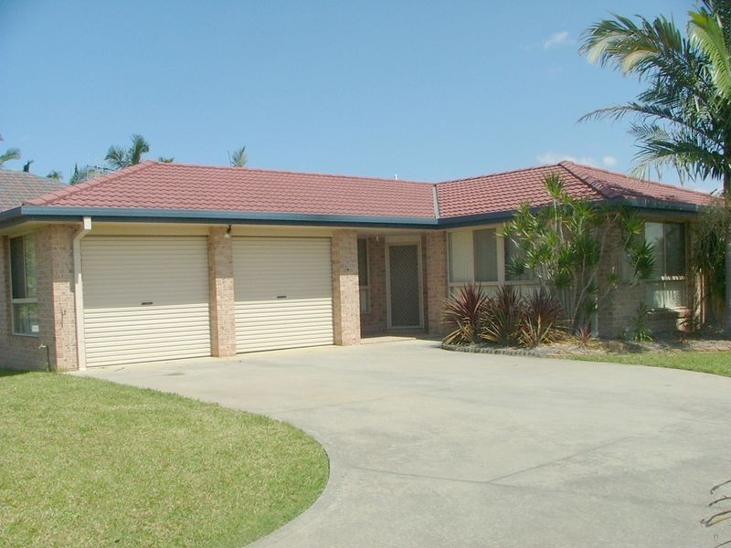 18 Solander Place, Lake Cathie NSW 2445