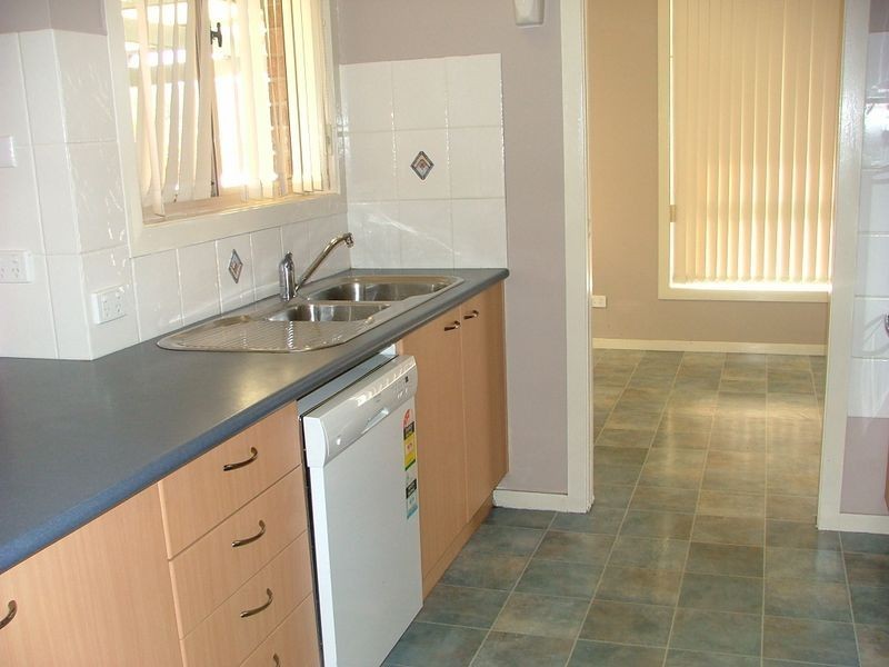 18 Solander Place, Lake Cathie NSW 2445