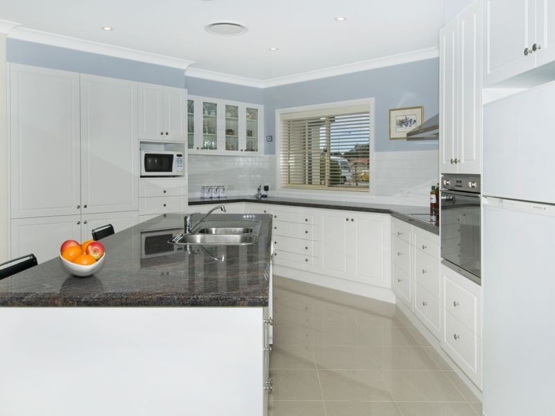 7 Shearwater Court, Lake Cathie NSW 2445