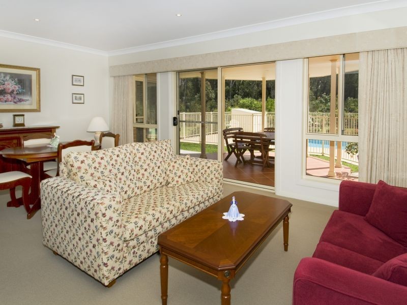 7 Shearwater Court, Lake Cathie NSW 2445