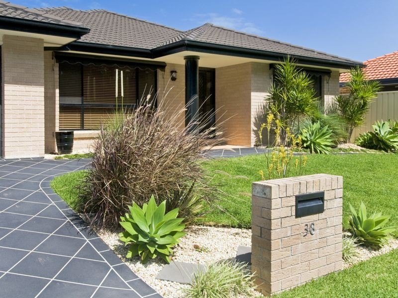 38 Explorers Way, Lake Cathie NSW 2445