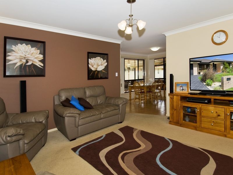 38 Explorers Way, Lake Cathie NSW 2445