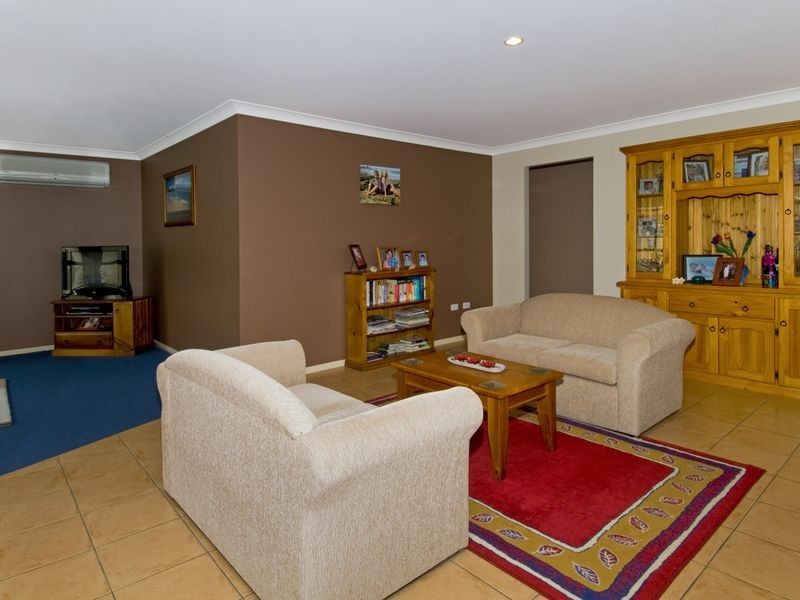 38 Explorers Way, Lake Cathie NSW 2445