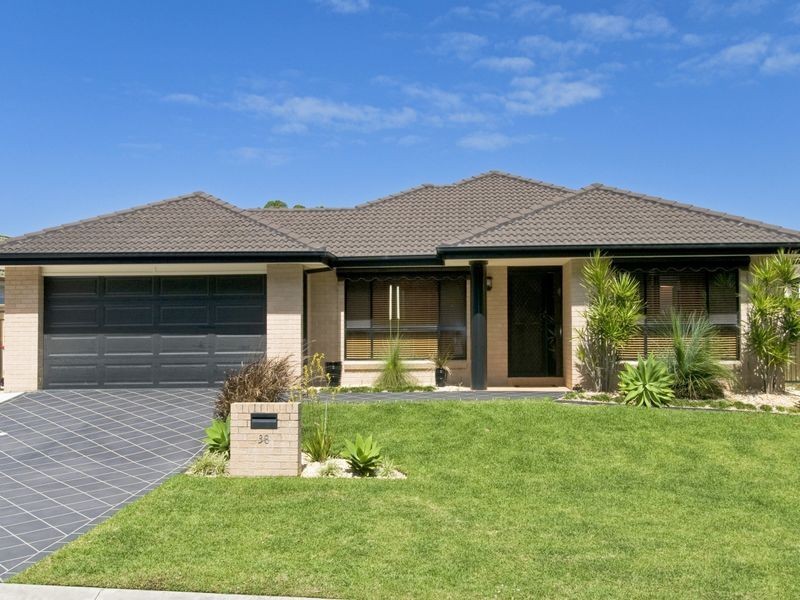 38 Explorers Way, Lake Cathie NSW 2445