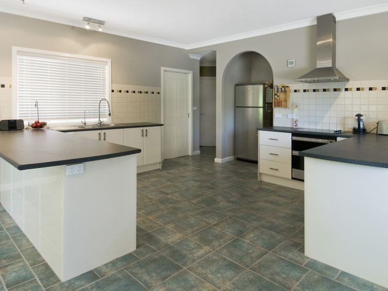 43 Lakeside Way, Lake Cathie NSW 2445