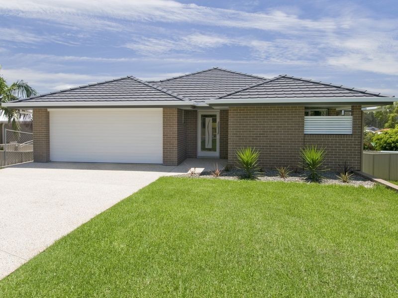 55 Fiona Crescent, Lake Cathie NSW 2445