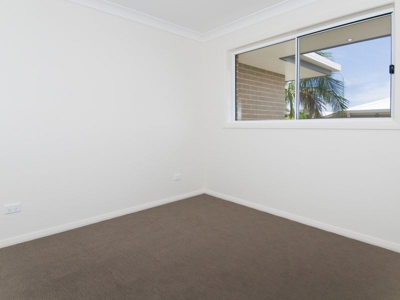 55 Fiona Crescent, Lake Cathie NSW 2445