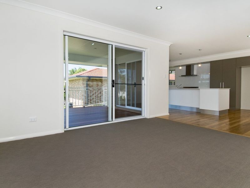 55 Fiona Crescent, Lake Cathie NSW 2445