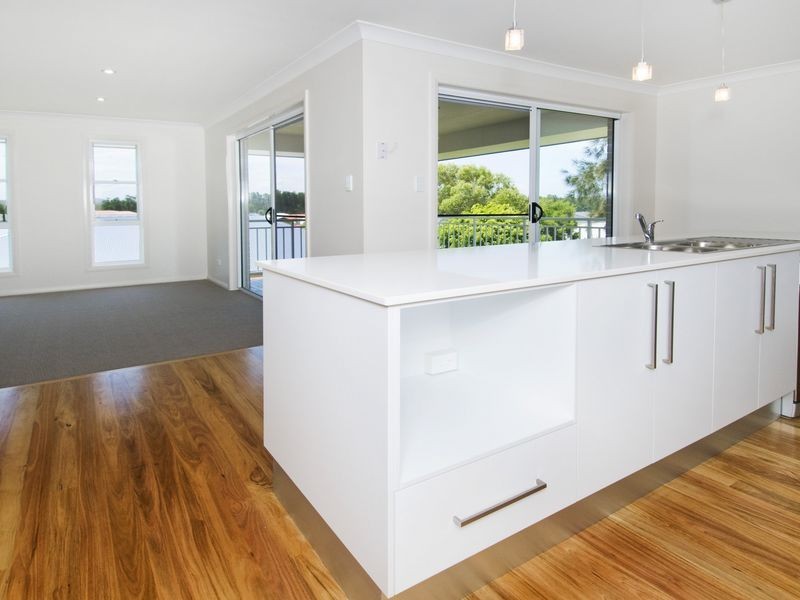 55 Fiona Crescent, Lake Cathie NSW 2445