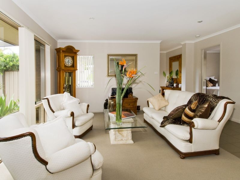 6 Hungerford Place, Bonny Hills NSW 2445