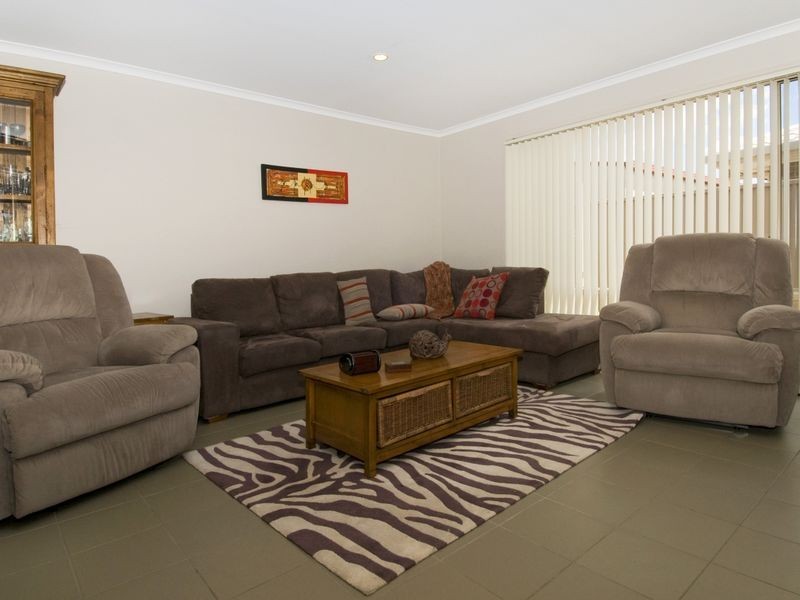 6 Hungerford Place, Bonny Hills NSW 2445