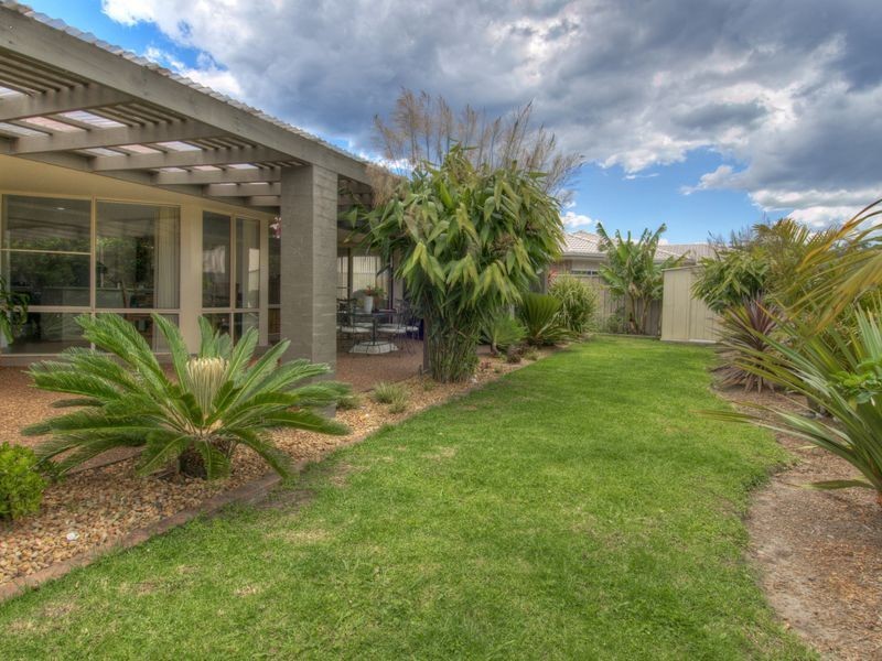 6 Hungerford Place, Bonny Hills NSW 2445