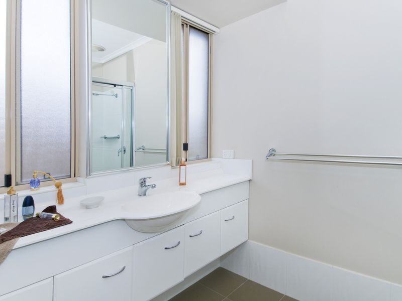 6 Hungerford Place, Bonny Hills NSW 2445