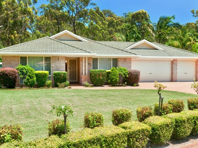 27 Lakeside Way, Lake Cathie NSW 2445