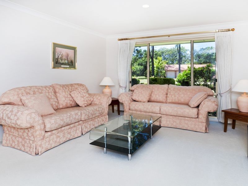 27 Lakeside Way, Lake Cathie NSW 2445