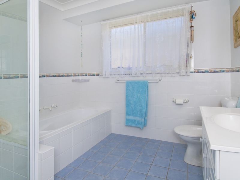 11 Seawind Chase, Bonny Hills NSW 2445