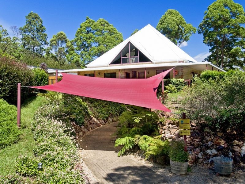 6 Cooinda Place, Lake Cathie NSW 2445