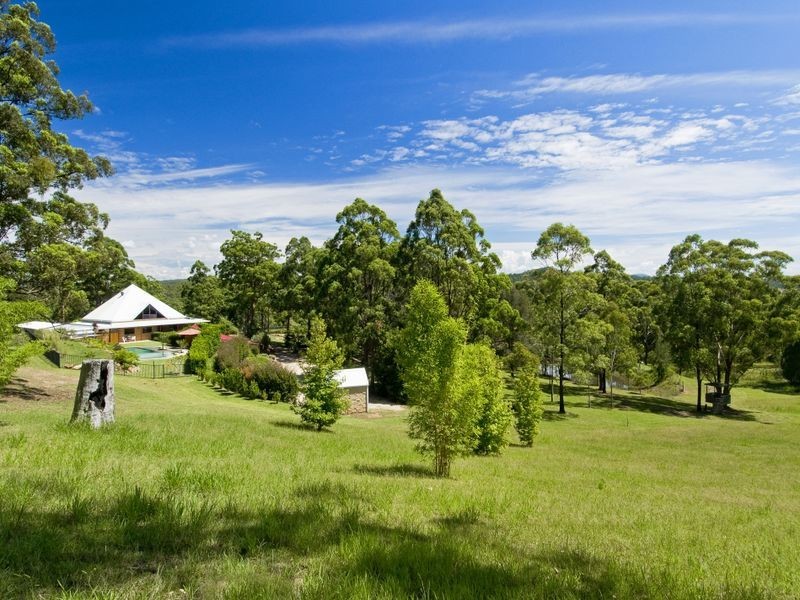 6 Cooinda Place, Lake Cathie NSW 2445