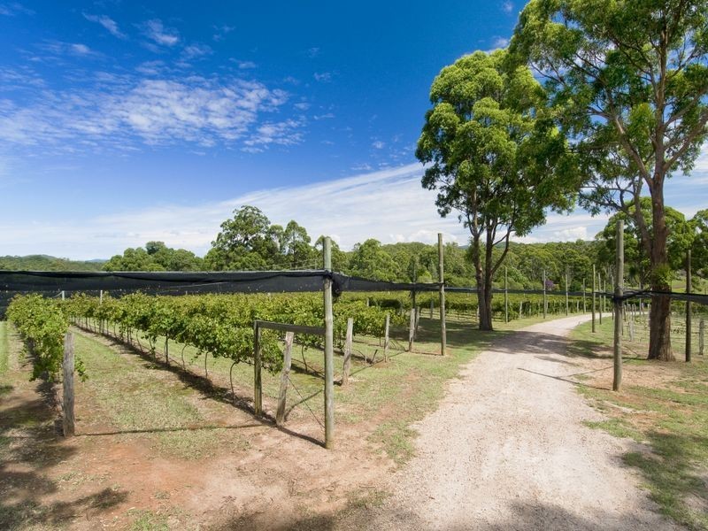 6 Cooinda Place, Lake Cathie NSW 2445