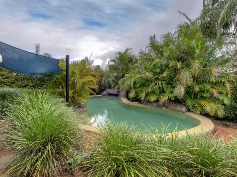 10 Solander Place, Lake Cathie NSW 2445