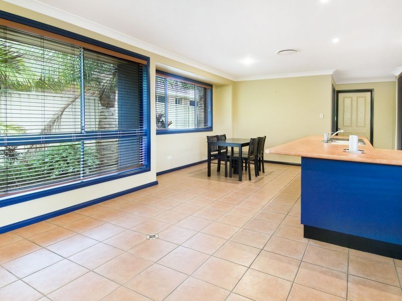 10 Solander Place, Lake Cathie NSW 2445