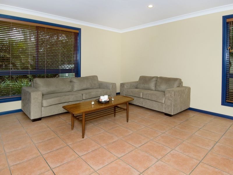 10 Solander Place, Lake Cathie NSW 2445