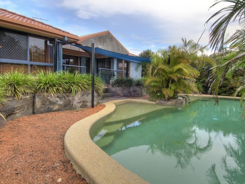 10 Solander Place, Lake Cathie NSW 2445