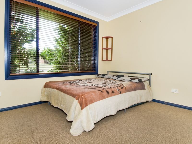 10 Solander Place, Lake Cathie NSW 2445