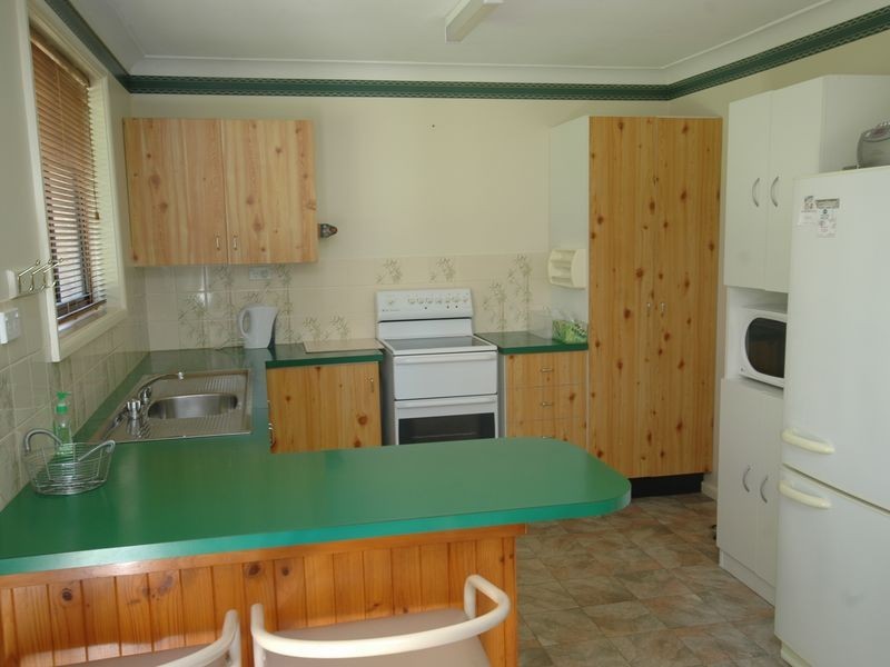 7 Mullaway Road, Lake Cathie NSW 2445