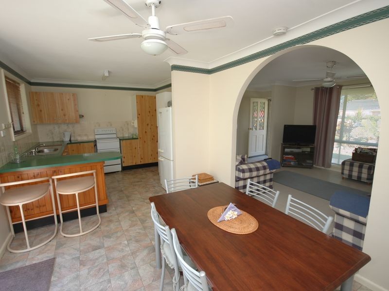 7 Mullaway Road, Lake Cathie NSW 2445