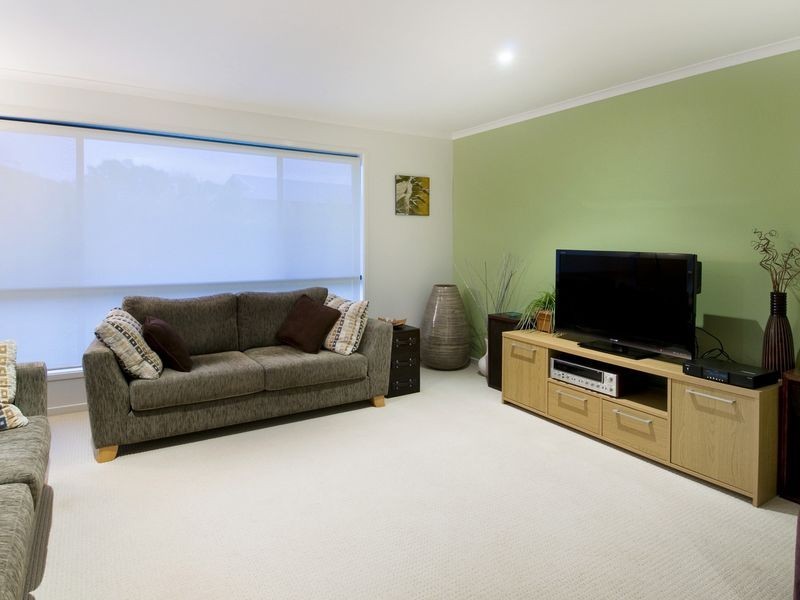 5 Solebay Place, Lake Cathie NSW 2445