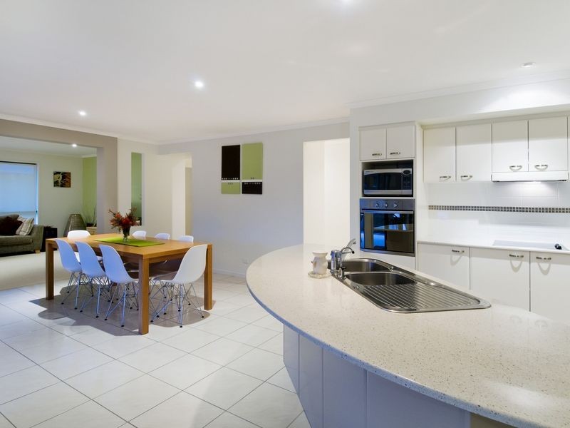 5 Solebay Place, Lake Cathie NSW 2445