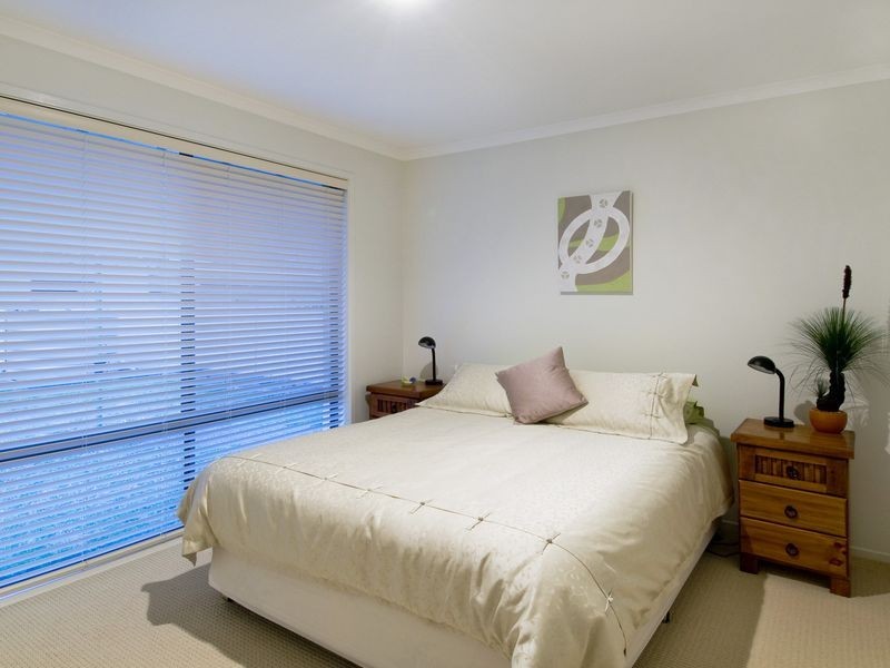 5 Solebay Place, Lake Cathie NSW 2445