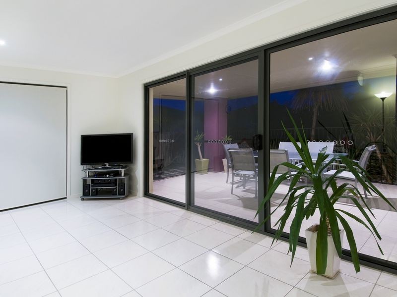 5 Solebay Place, Lake Cathie NSW 2445