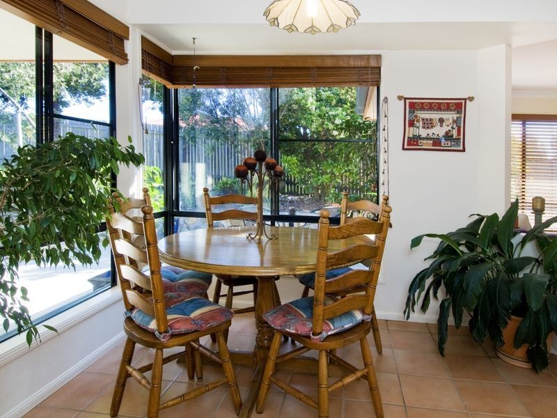 40 Abel Tasman Drive, Lake Cathie NSW 2445