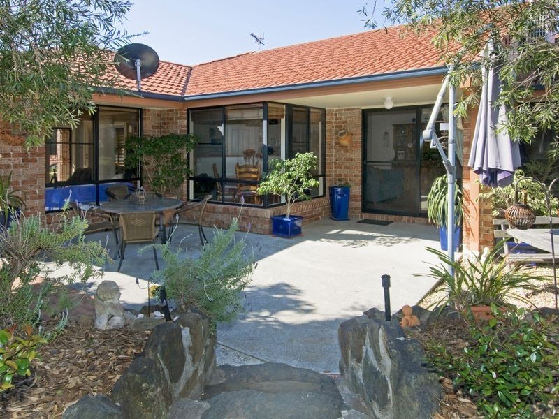40 Abel Tasman Drive, Lake Cathie NSW 2445