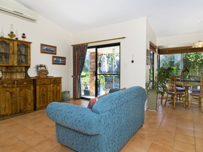 40 Abel Tasman Drive, Lake Cathie NSW 2445