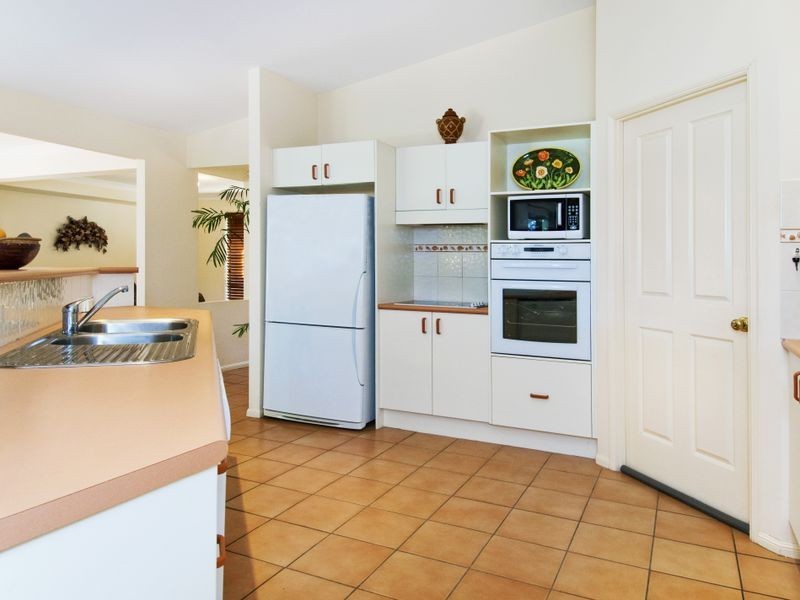 40 Abel Tasman Drive, Lake Cathie NSW 2445