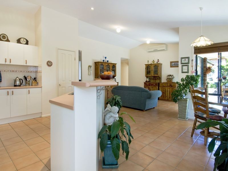 40 Abel Tasman Drive, Lake Cathie NSW 2445