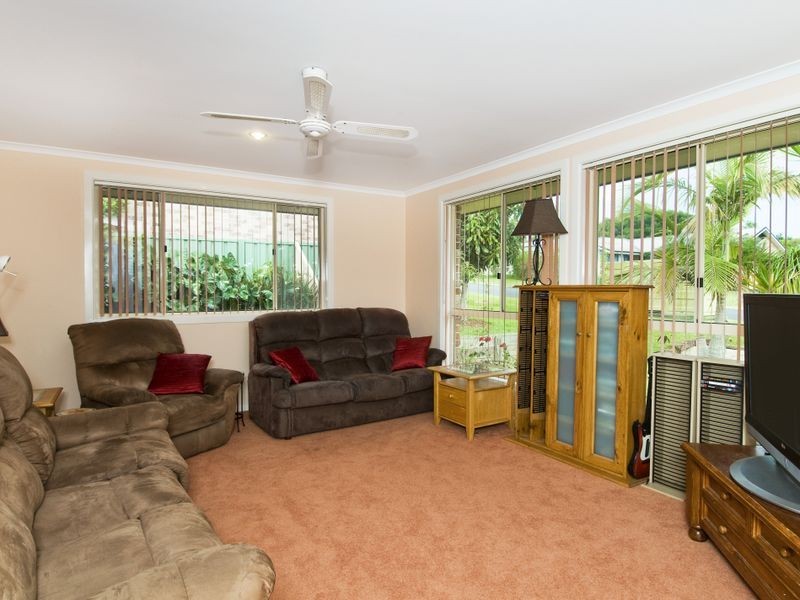 28 Explorers Way, Lake Cathie NSW 2445