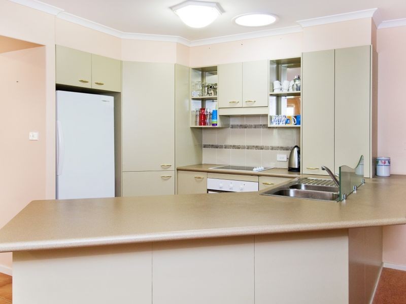 28 Explorers Way, Lake Cathie NSW 2445