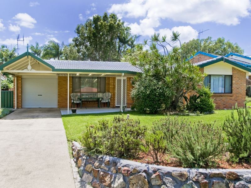 4 Banjora Place, Lake Cathie NSW 2445