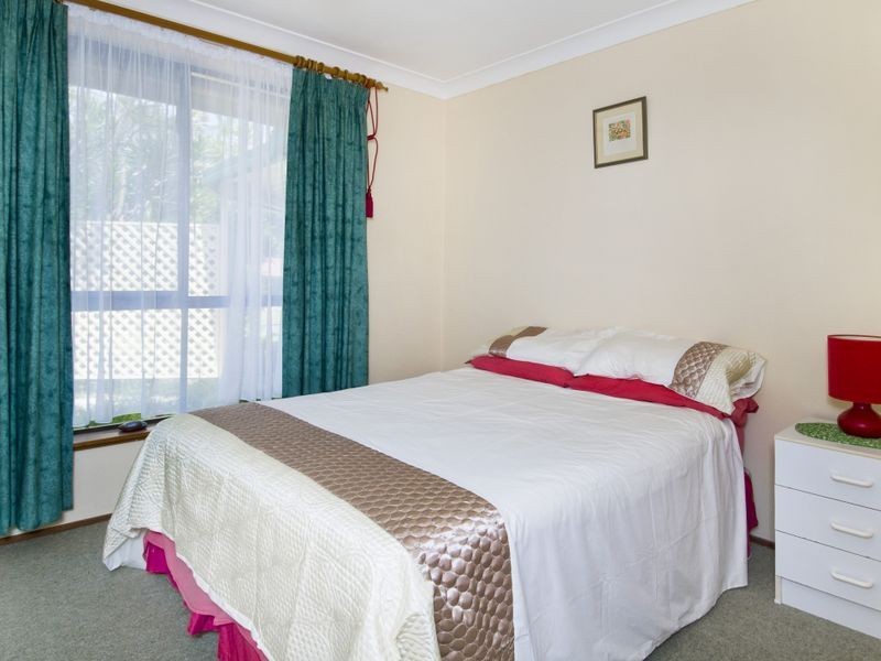 4 Banjora Place, Lake Cathie NSW 2445